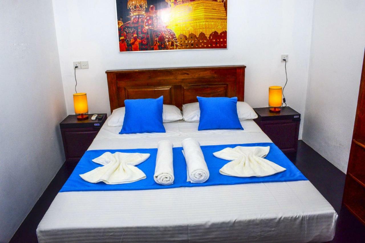 Elsy Villa Negombo Exterior photo